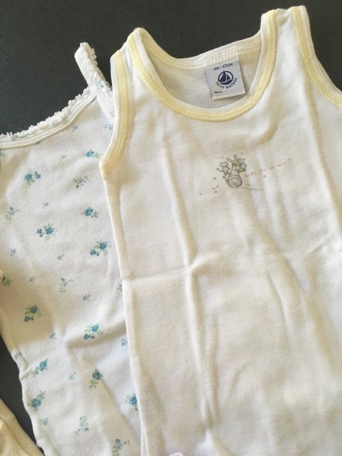 Lot body bébé fille vêtement petit bateau 6 mois - photo numéro 3
