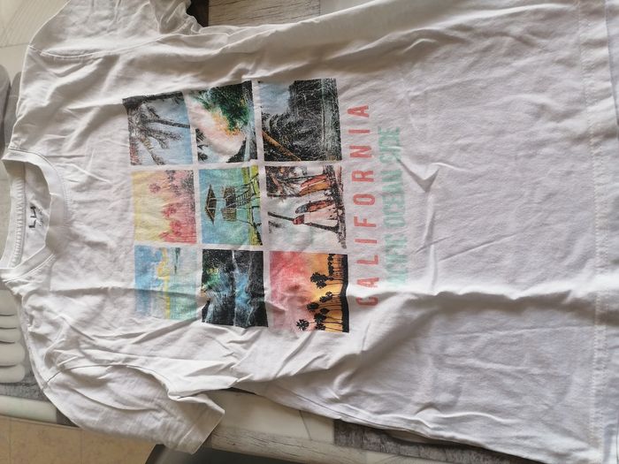 Tee shirt