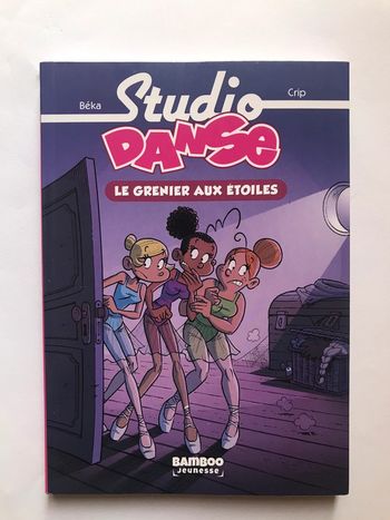 Livre « Studio Danse: le grenier aux étoiles »