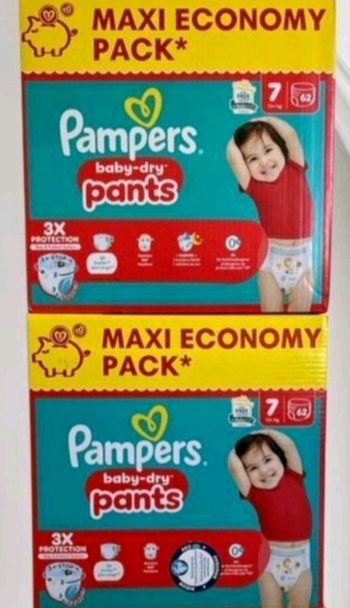 Deux cartons couches T7 pants 