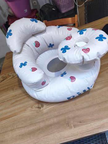 Je vends chaise pour bébé 