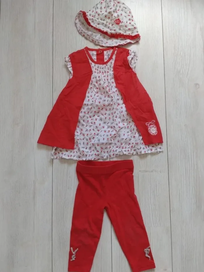 Ensemble bébé fille printemps été 9 mois fleurs rouge et blanc