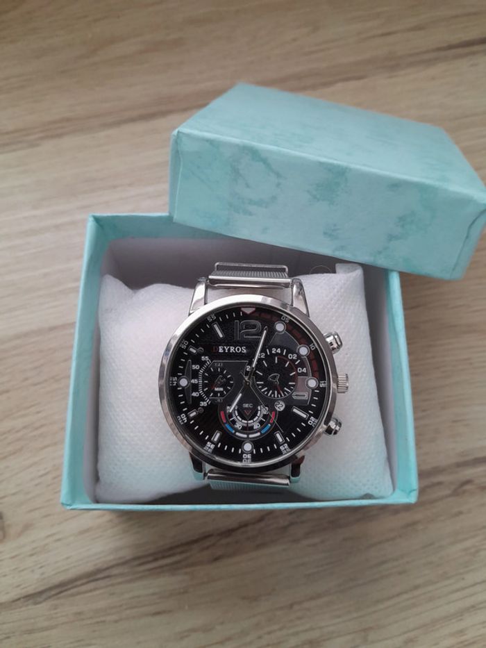 Montre homme toute argentée, bracelet métallique, a quartz - photo numéro 7