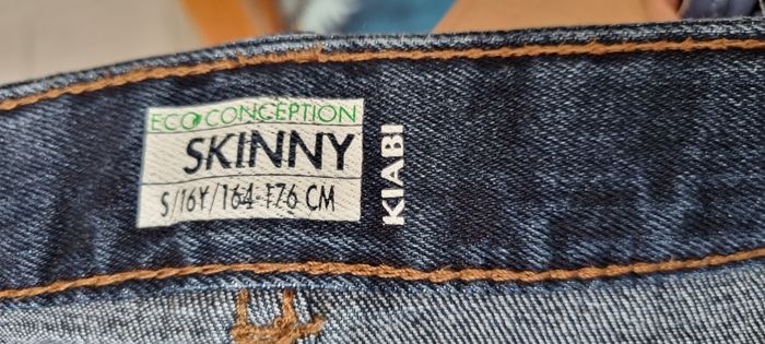 Jean skinny fit taille S ado Kiabi bleu marine - photo numéro 2