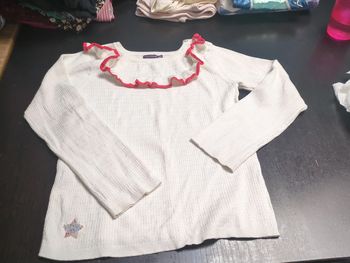 T-shirt pull fin grand col blanc cassé rouge sergent major 8 ans