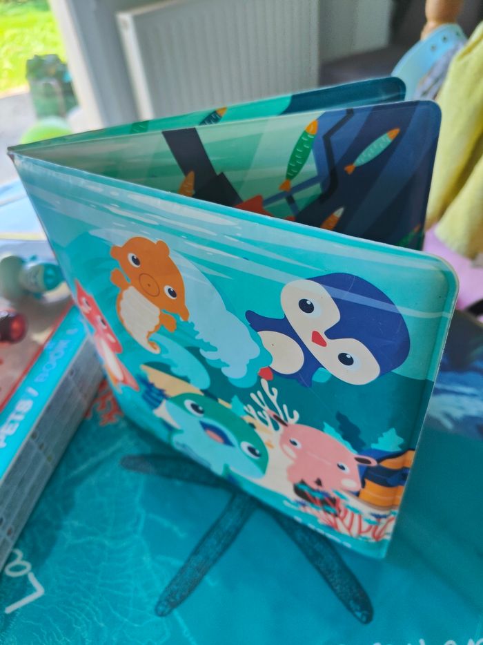 Livre de bain et ses héros - photo numéro 2