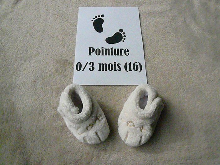 Chaussons beige – 0/3 mois