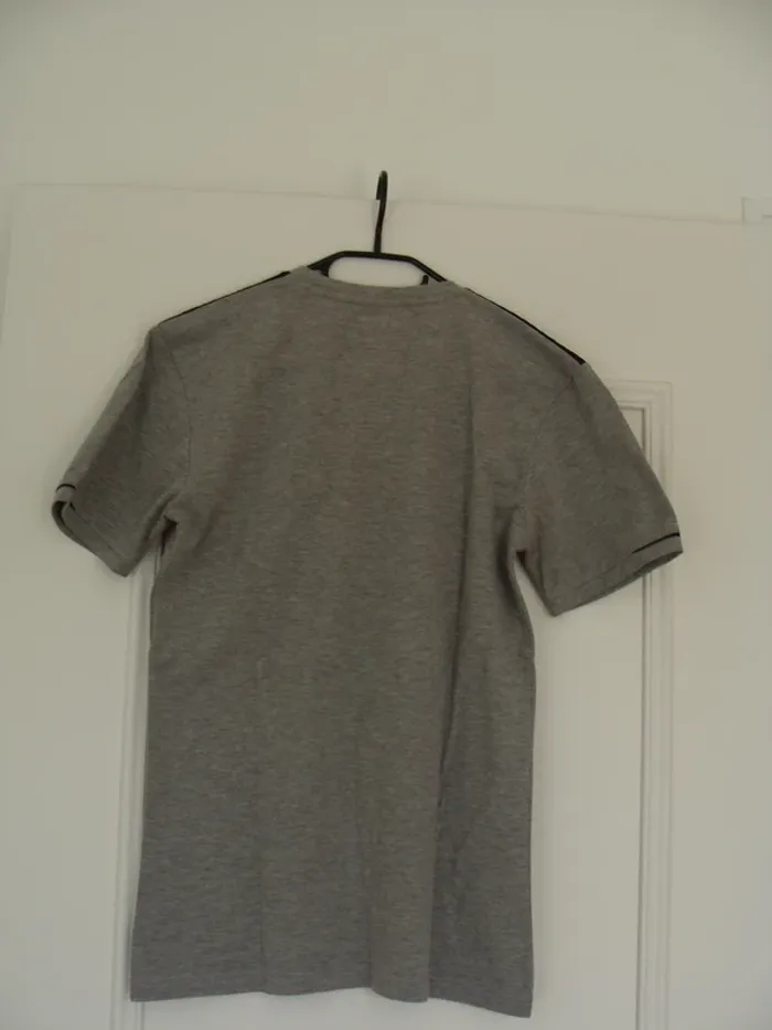 Tee-shirt - photo numéro 2