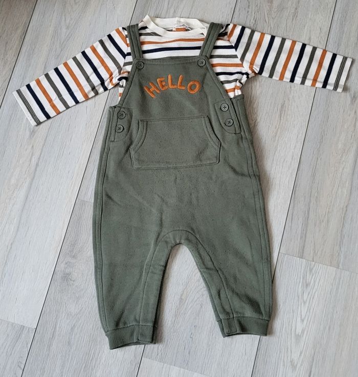Lot salopette + tee-shirt 12 mois