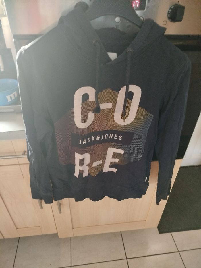 Pull a capuche