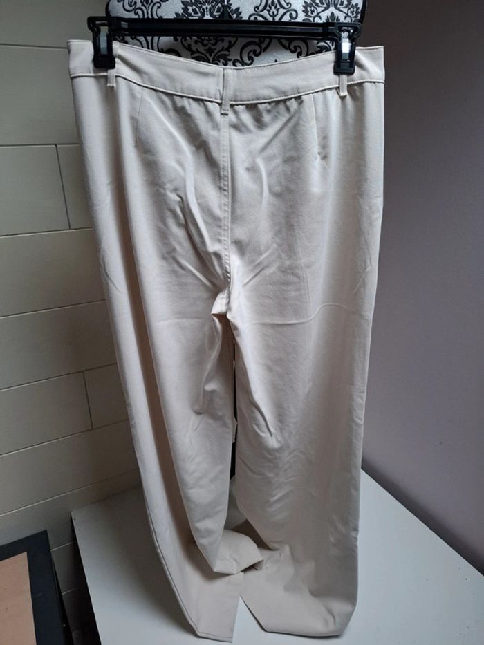 Pantalon taille 42 - photo numéro 3