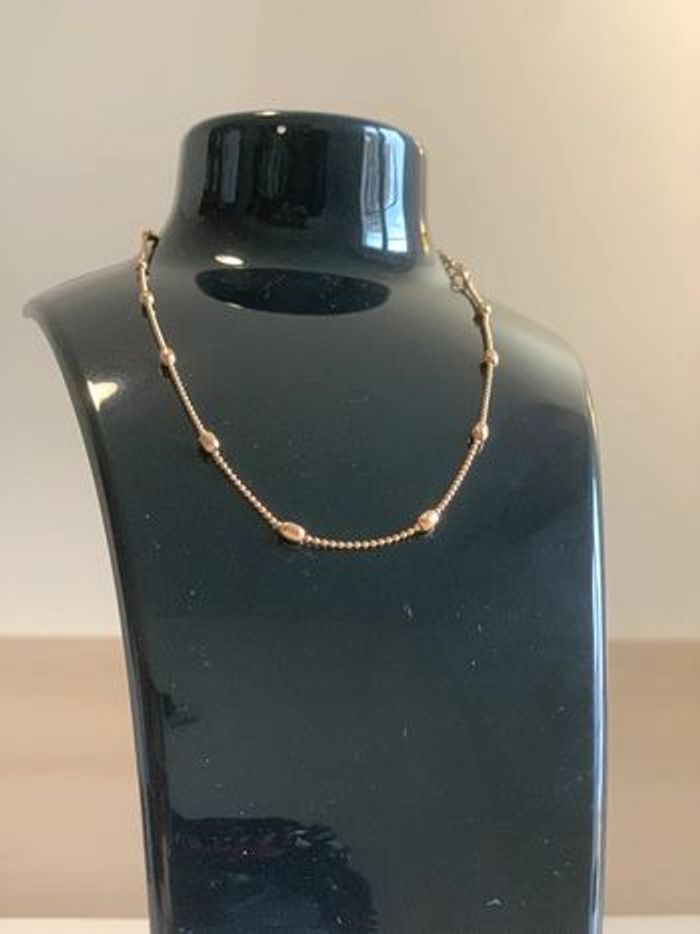Collier doré. - photo numéro 2
