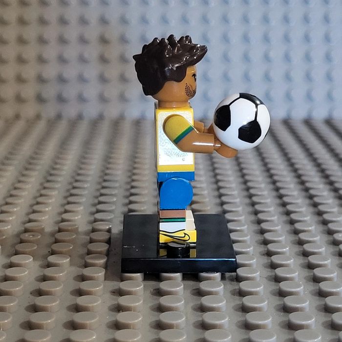 Minifigure / Figurine - Joueur de Football - Neymar Jr - photo numéro 4
