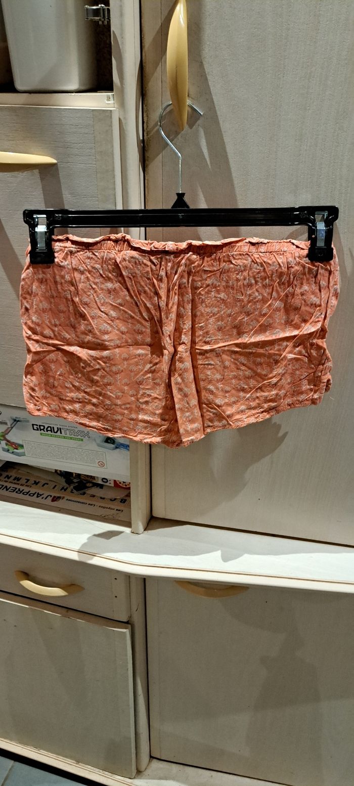 Short femme taille s - photo numéro 3