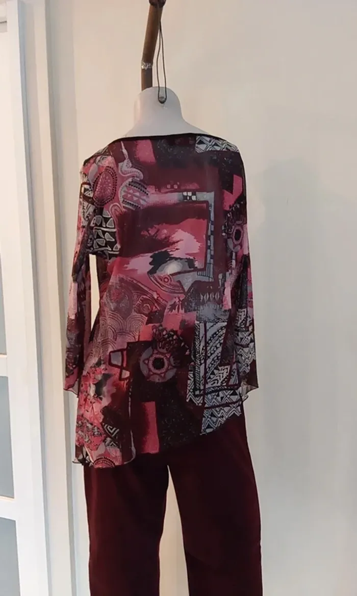 Joli haut chic voile rouge et noir Halogène T 40/42 - photo numéro 10