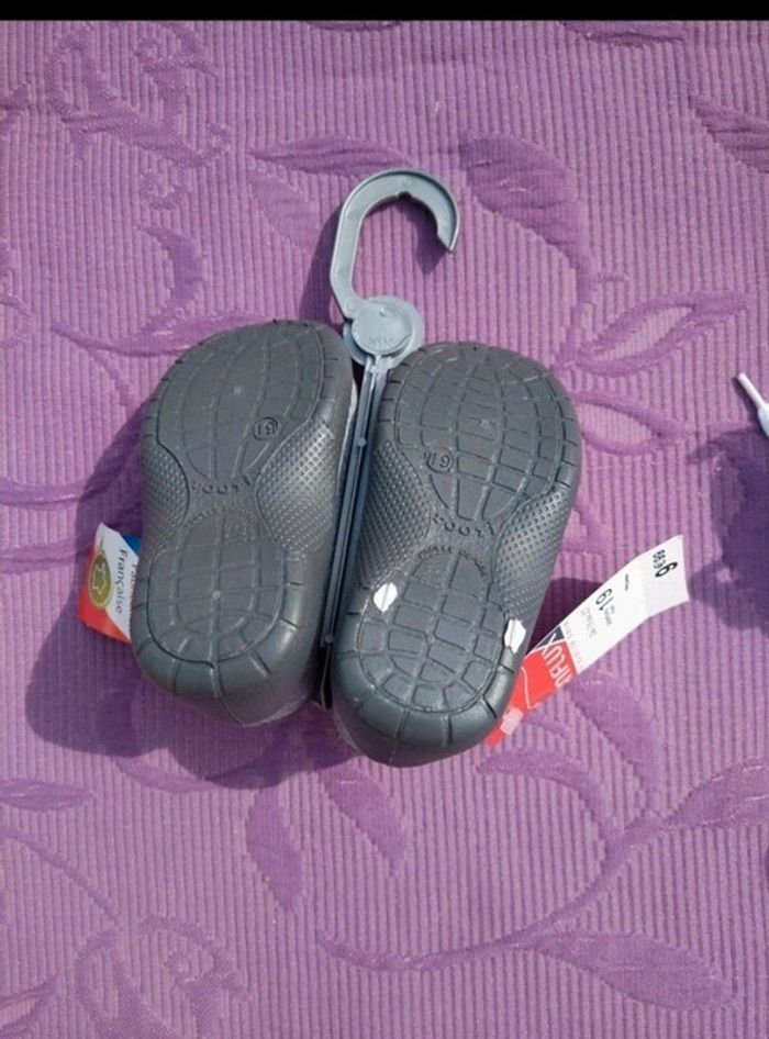 Chaussons bébé neufs - photo numéro 5