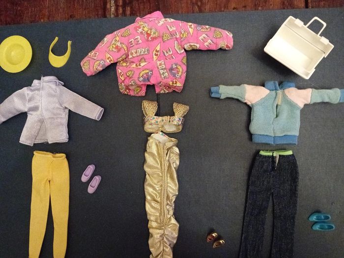 Vêtements barbie. - photo numéro 2