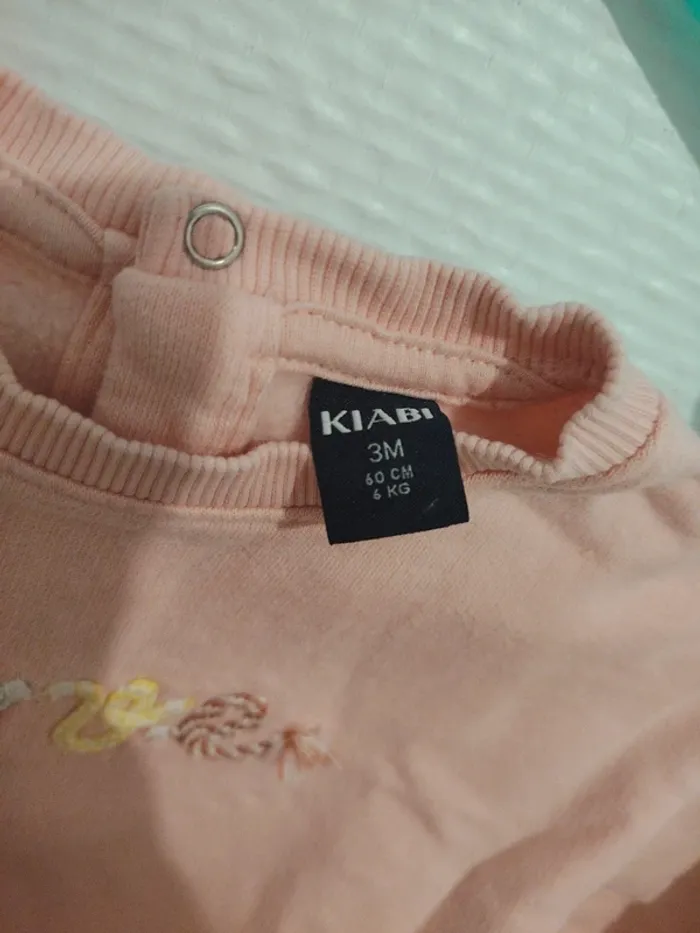 Pull Kiabi taille 3 mois - photo numéro 3