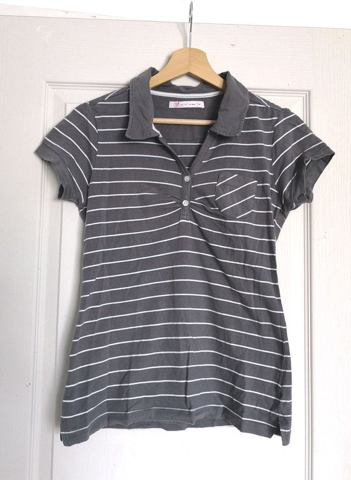 Tee shirt rayé gris et blanc, marque Gémo, taille M