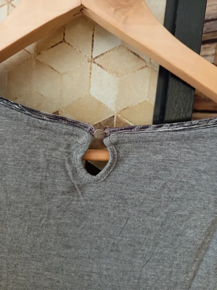 Tshirt manche 3/4 gris argenté - photo numéro 6