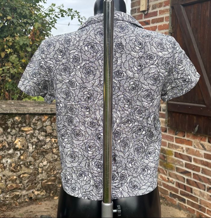 Chemise femme à motifs floraux – T36 - photo numéro 4