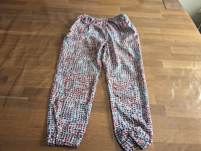 Pantalon léger fille 5 ans très bon état Influx