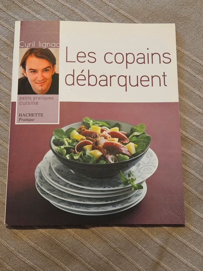Livre Les copains débarquent