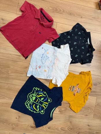 Lot de tee-shirts et polos manches courtes 24 mois
