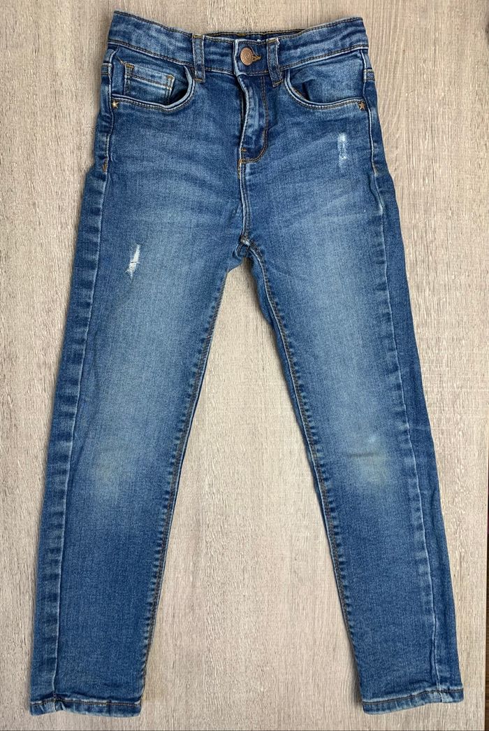 Jean slim avec usures  - taille 6 ans 116 cm - photo numéro 2
