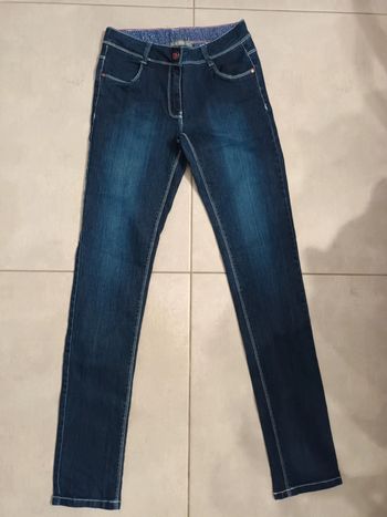 Jean fille neuf T 14 ans