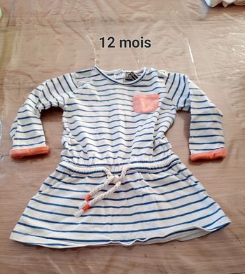 Robe tape à l'œil
