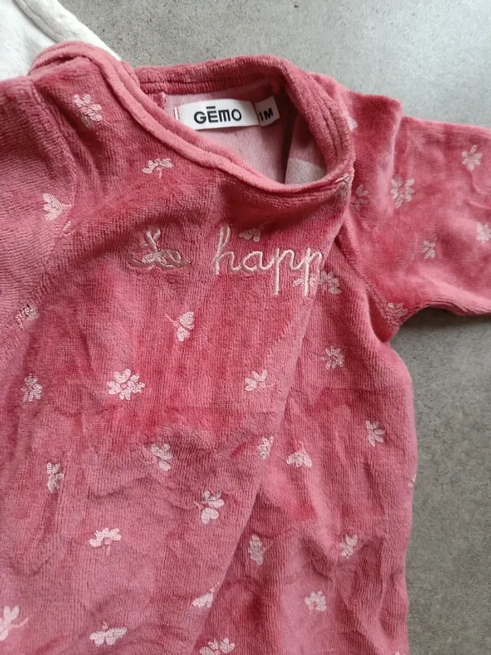 Lot de 4 pyjamas en velours rose et blanc 1 mois - photo numéro 7