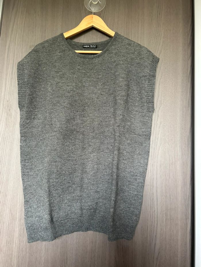 Pull gris