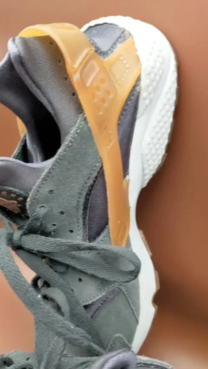 Basket nike air huarache, noir, pointure 40 - photo numéro 5