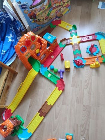 Tchou bolides Circuit train Canyon Express