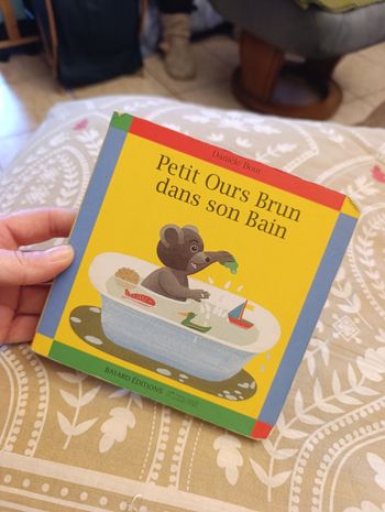 "Petit Ours Brun dans son Bain" 