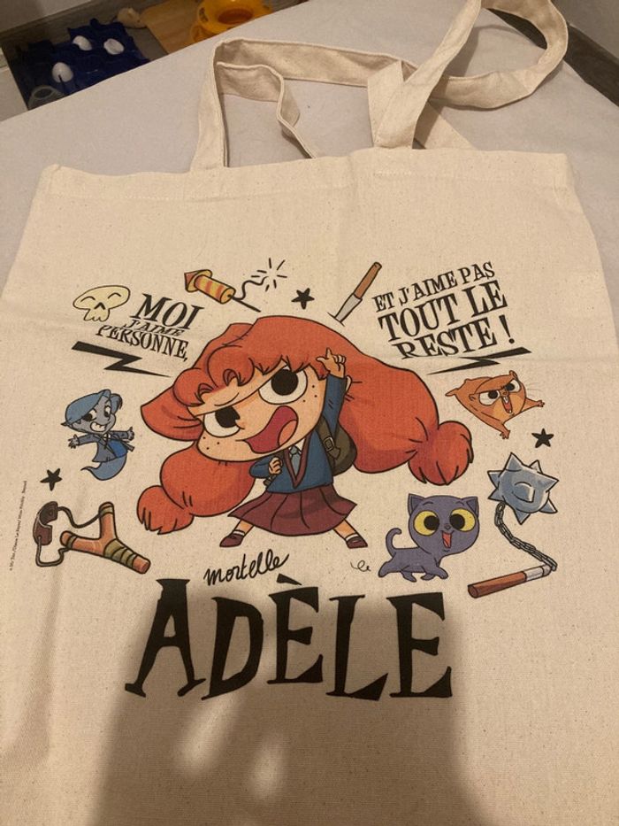 Sac mortelle Adèle