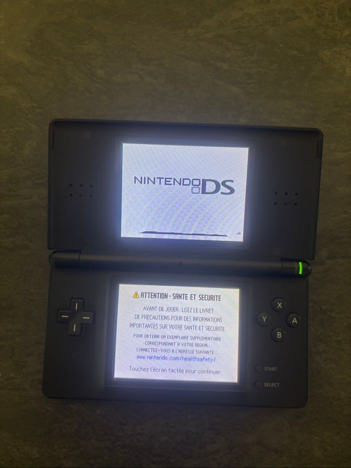Nintendo DS lite - photo numéro 8