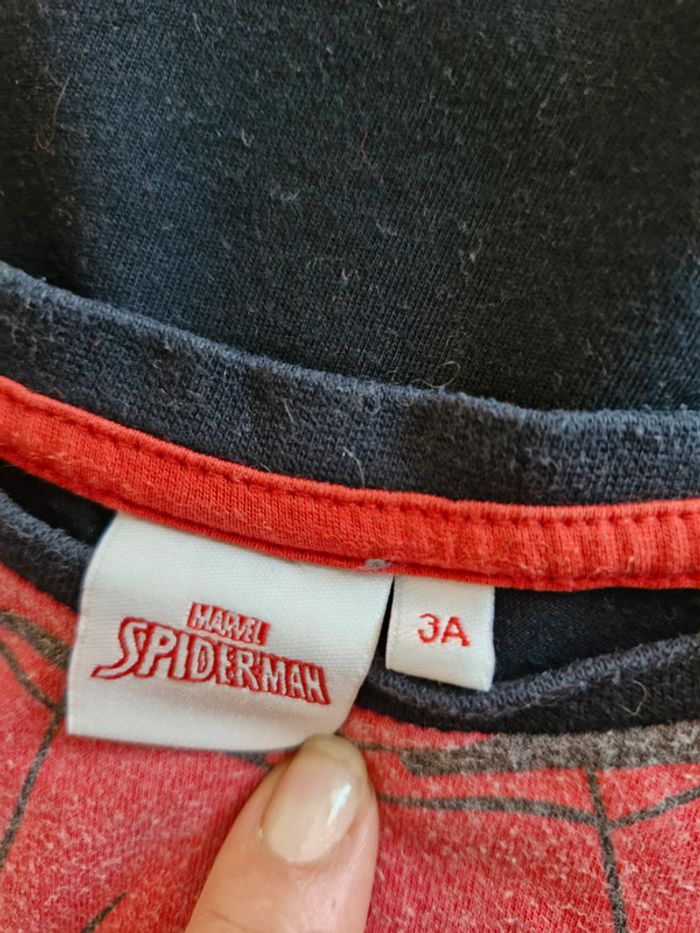 🎯 T-shirt manches courtes garçon - Spiderman/Marvel - Taille 3 ans - - photo numéro 3