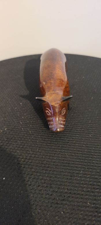 Figurine de cochon  sculptée à la main, style moderne du milieu du siècle, sculpture animalière rust