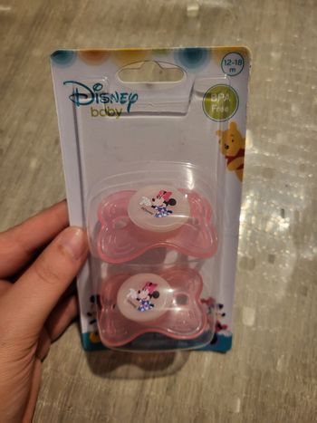 Lot de 2 tétines phosphorescentes minnie