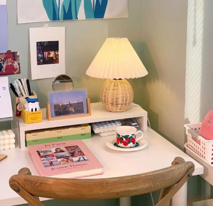 Lampe de chevet rotin pour chambre d'enfant