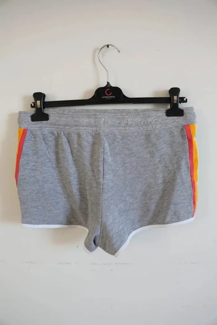 C54 short gris Jennyfer M - photo numéro 2