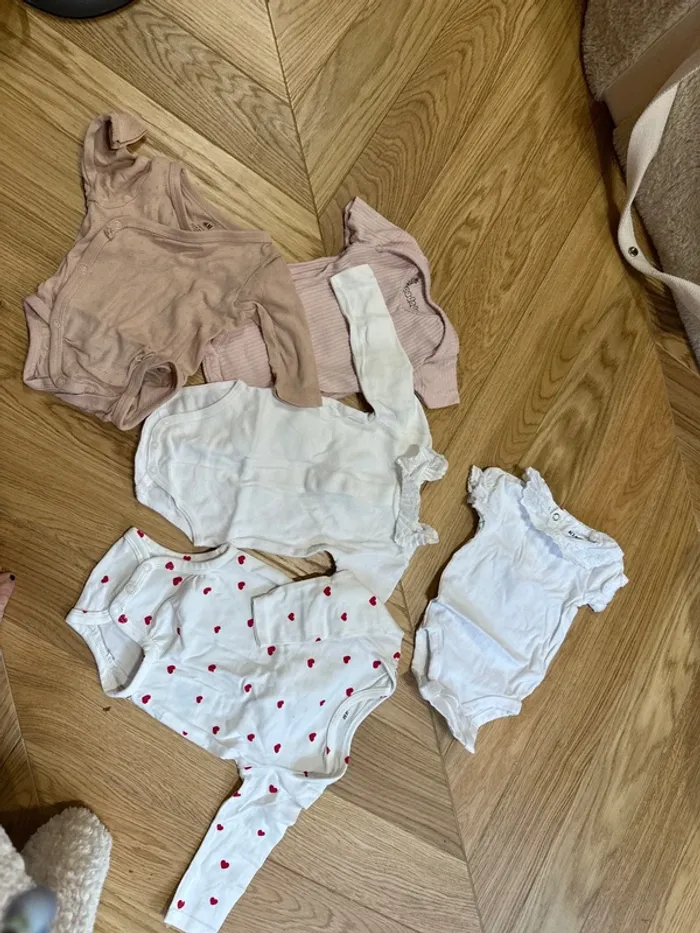 Lot de 5 bodies
