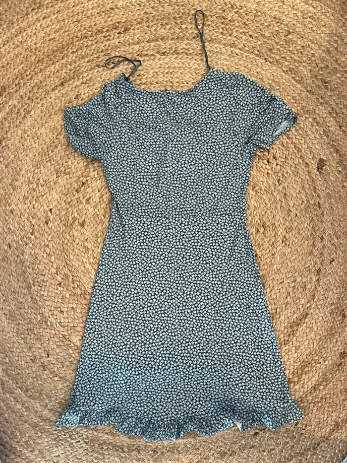 Robe fleurie Pull&Bear - photo numéro 4