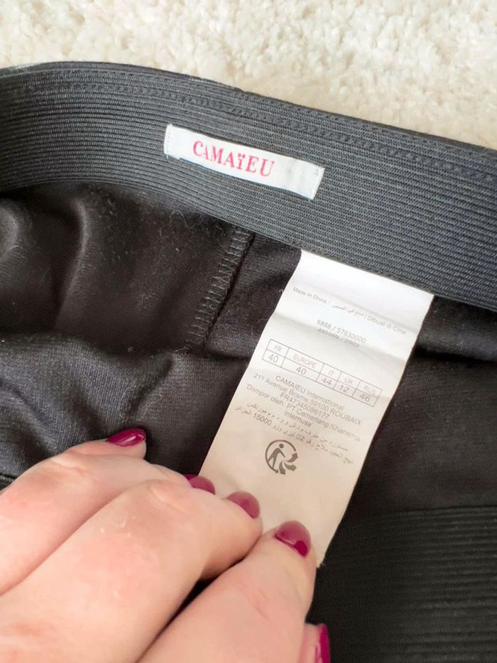 Jupe mi-longue moulante noire à rayures Camaïeu Taille 40 - photo numéro 4