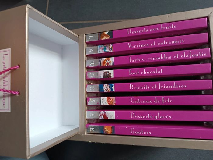 La petite bibliothèque pâtissière Larousse 8 livres - photo numéro 2