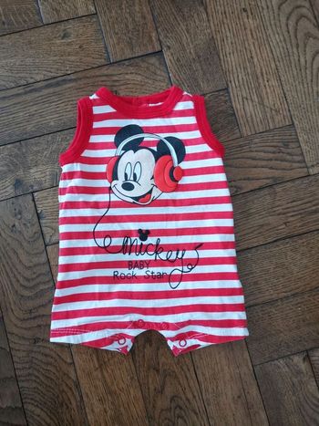 Superbe barboteuse neuve Mickey 1 mois