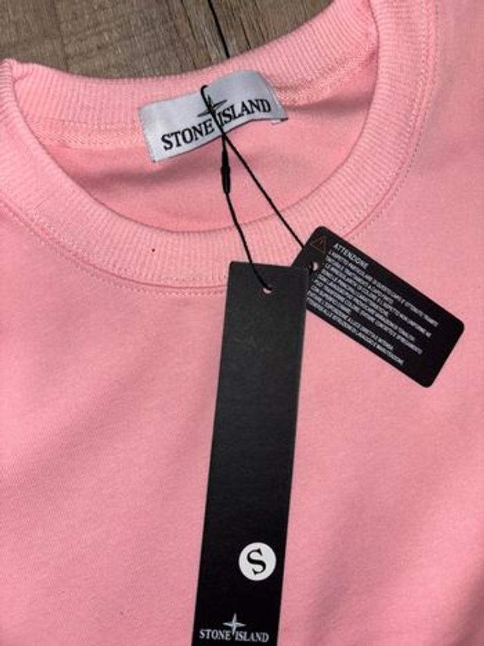 Pull ston Island - photo numéro 5