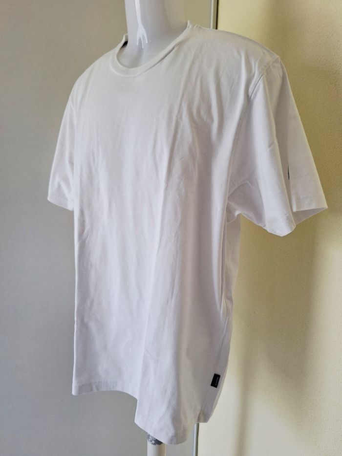 T-shirt taille L marque Nautica couleur blanc - photo numéro 2